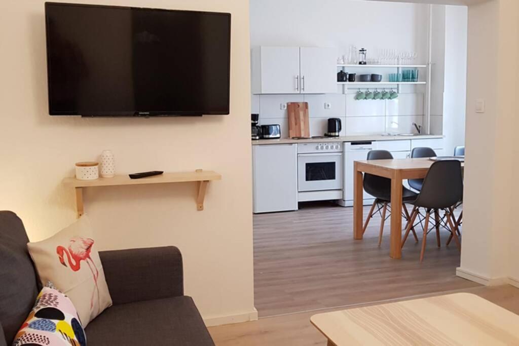 City Apartment Near Shooping Center, 6 Guests Berlijn Buitenkant foto